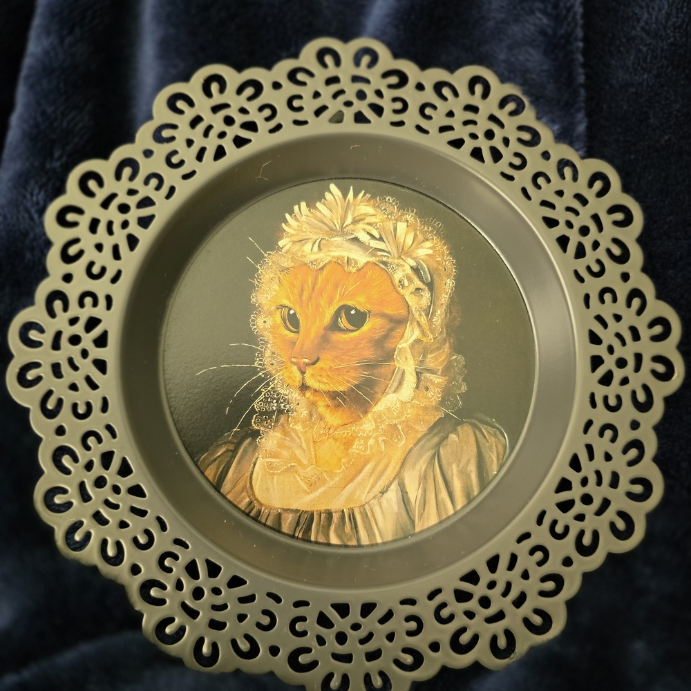 Victorian Cat Portrait Decor Plate Trinket Dish Catch-all Wall Hanging 7" EUC